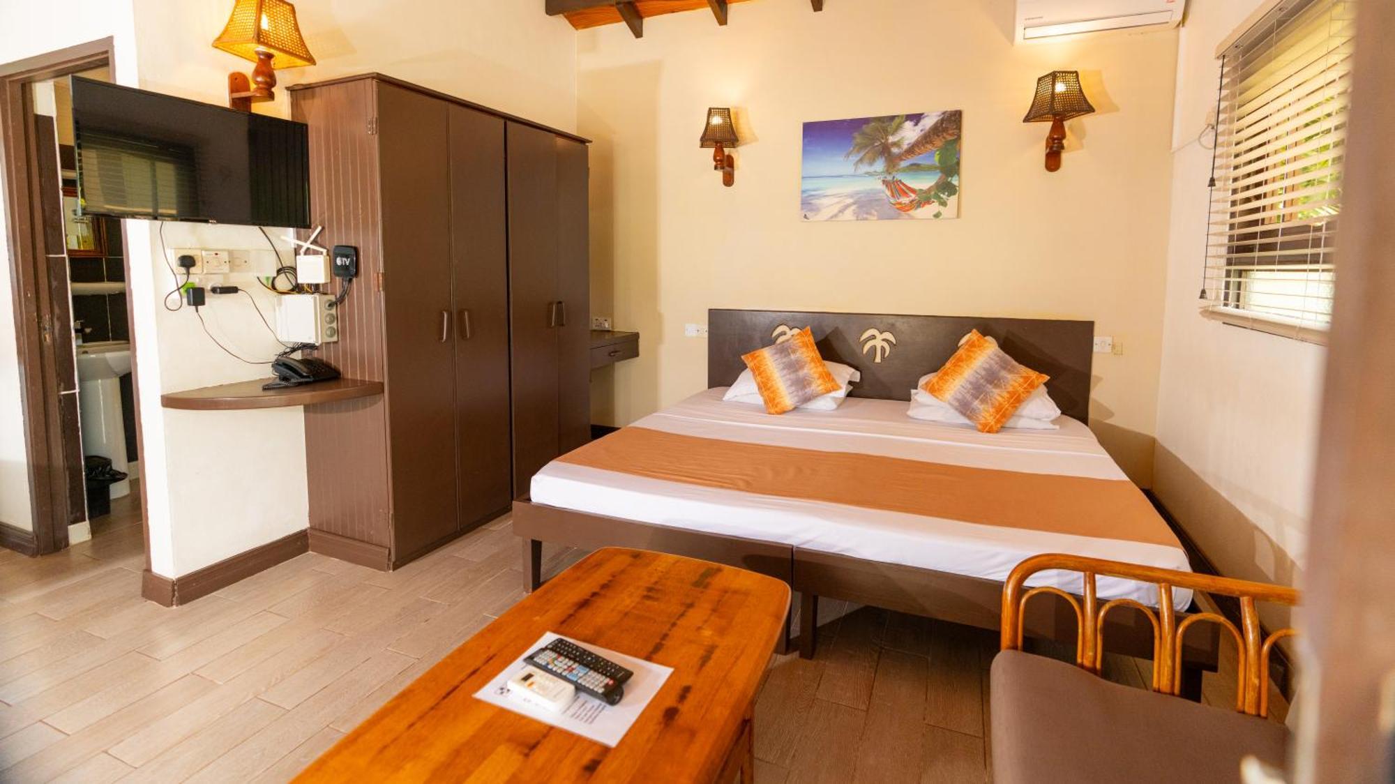 Romance Bungalows Beau Vallon  Exterior photo