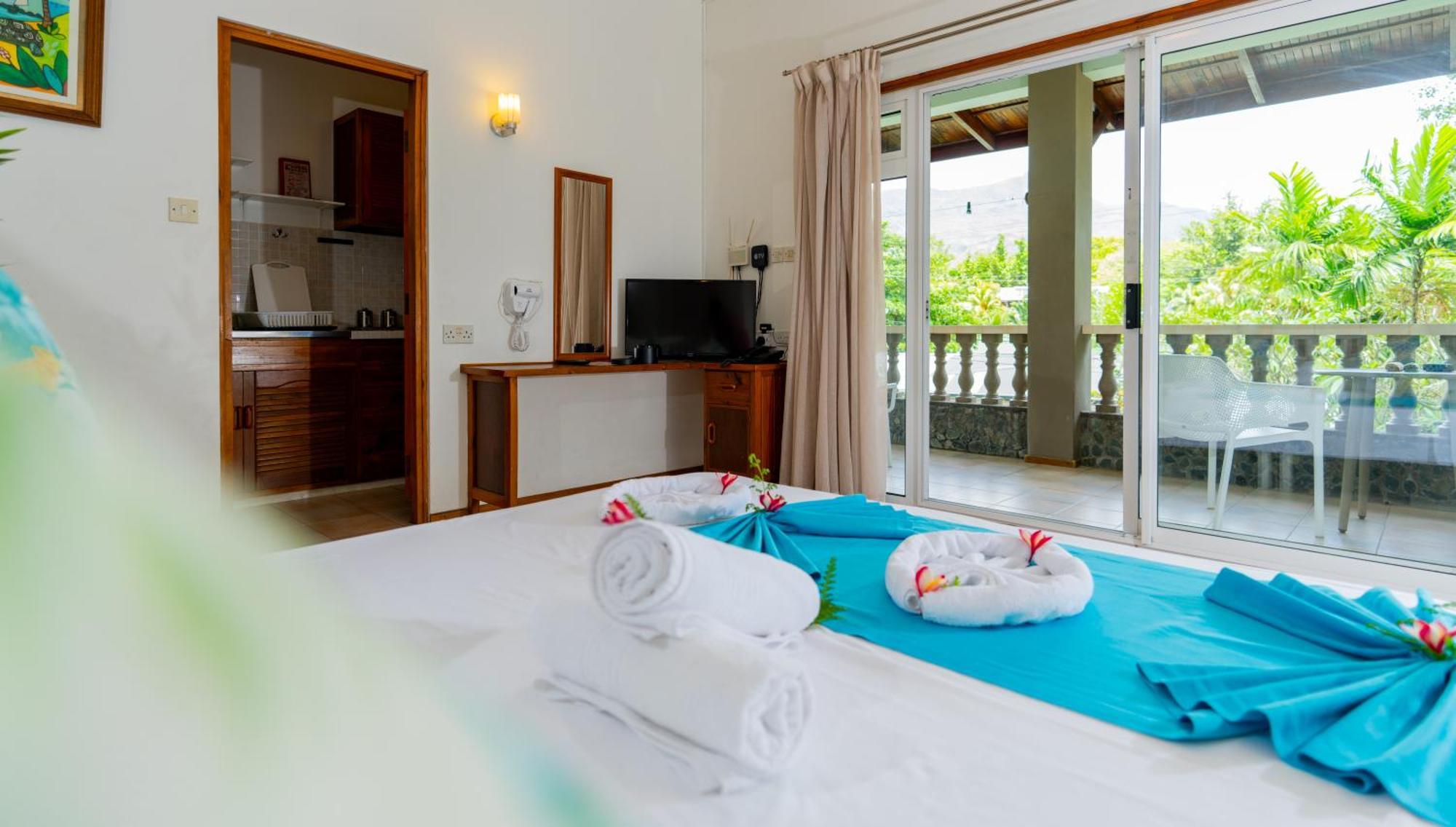 Romance Bungalows Beau Vallon  Exterior photo